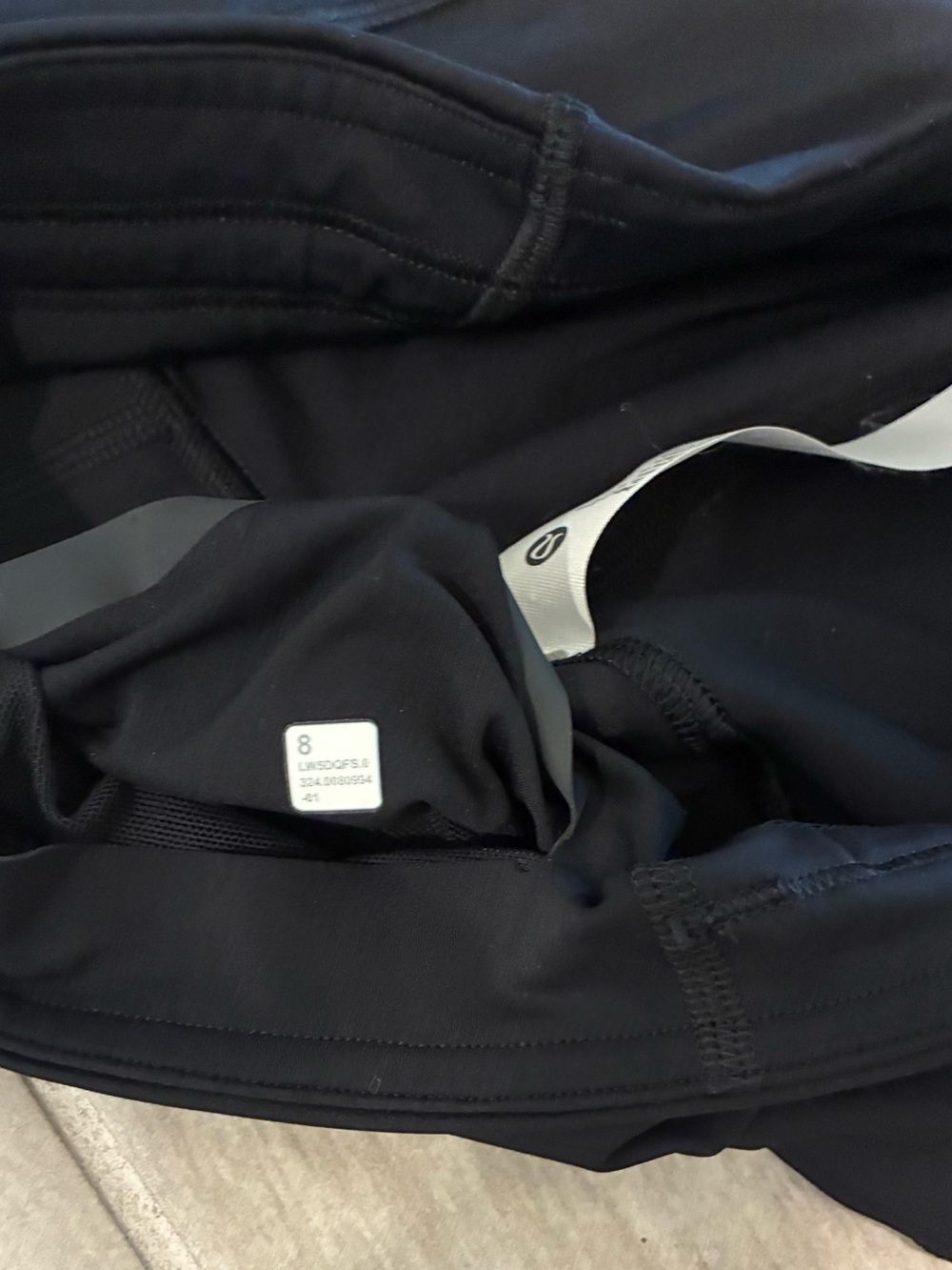 NWOT!! Lululemon Base Pace High-Rise Tight - Picture 10 of 10